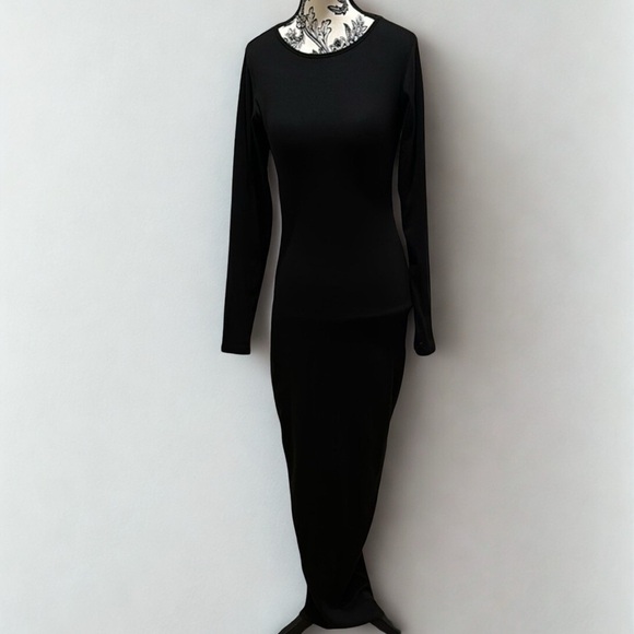 Elegant Black Long Sleeve Dress - Picture 1 of 5
